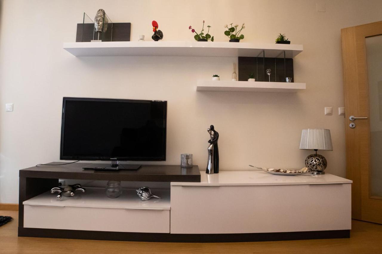 Lovely Apartment Near Airport And Nations Park, With Garage Loures Exterior foto