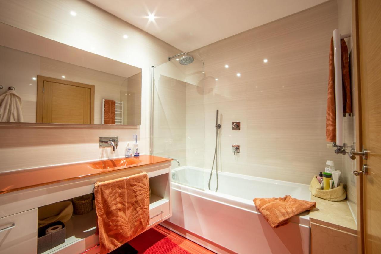 Lovely Apartment Near Airport And Nations Park, With Garage Loures Exterior foto
