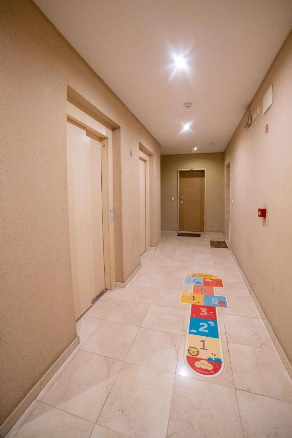 Lovely Apartment Near Airport And Nations Park, With Garage Loures Exterior foto