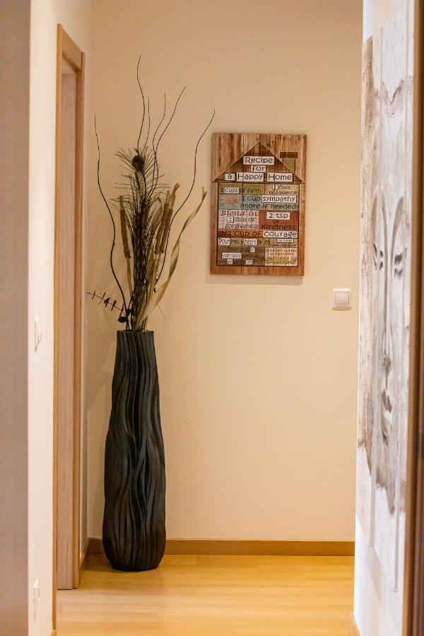 Lovely Apartment Near Airport And Nations Park, With Garage Loures Exterior foto
