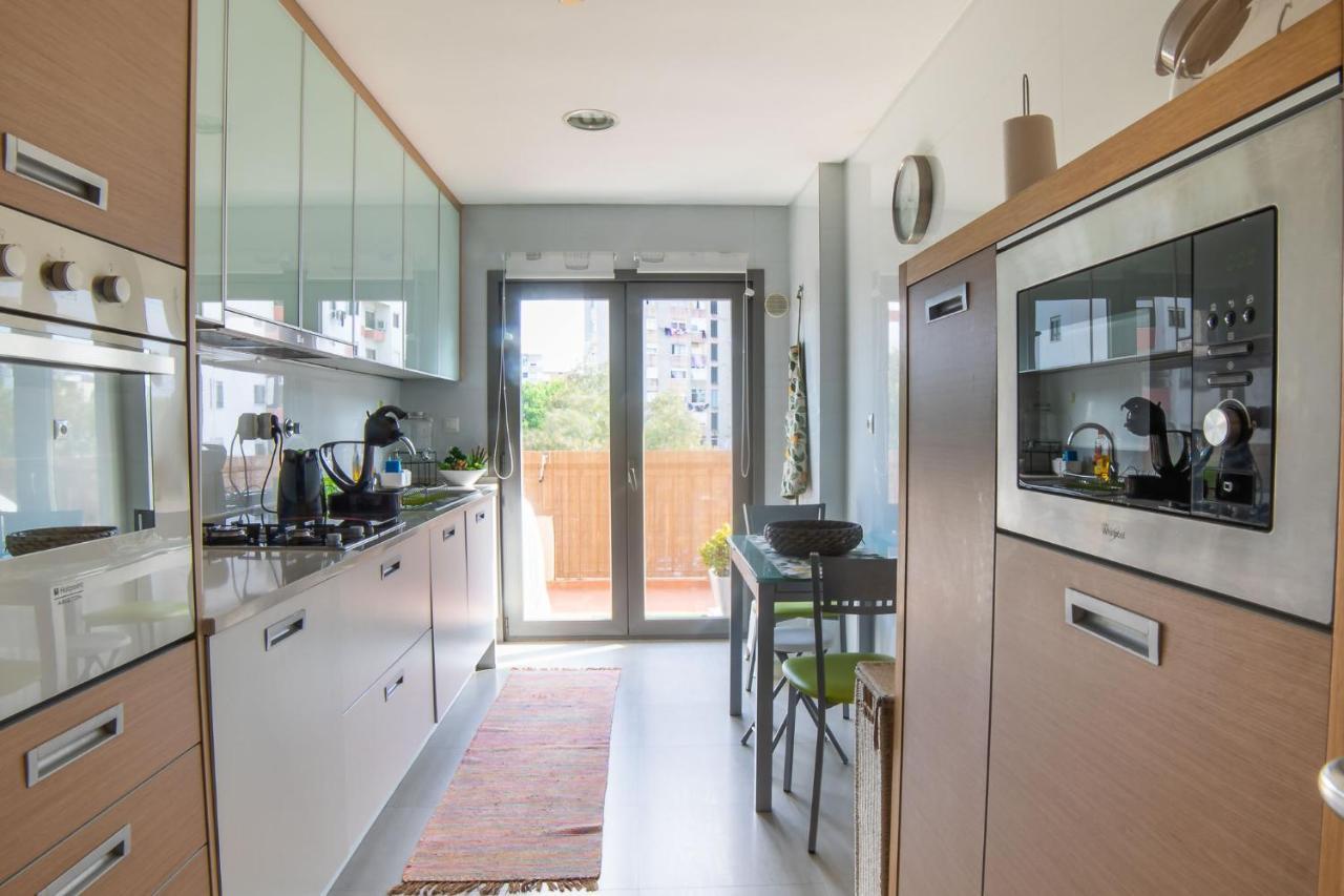 Lovely Apartment Near Airport And Nations Park, With Garage Loures Exterior foto
