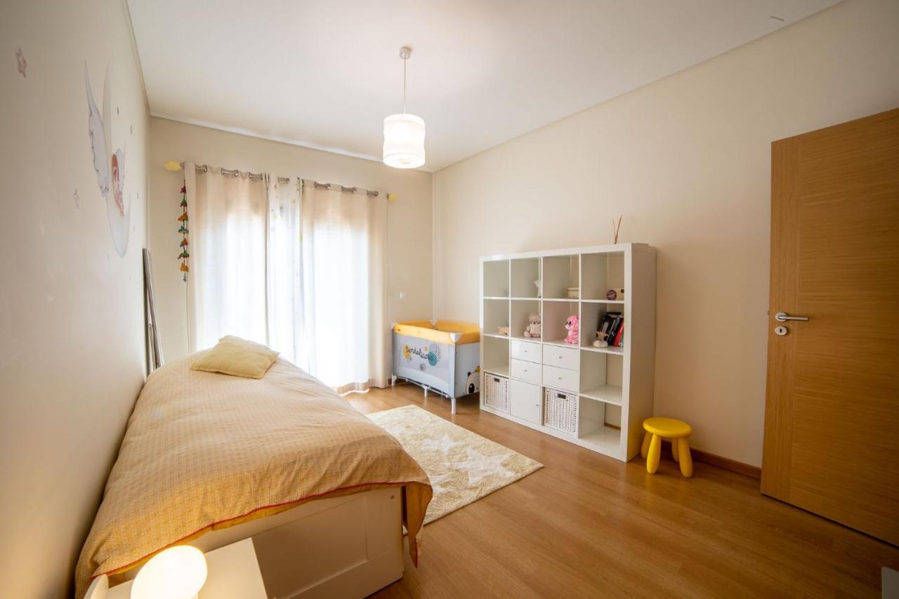 Lovely Apartment Near Airport And Nations Park, With Garage Loures Exterior foto